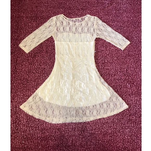 S Cream Lace Dress - Picture 2 of 2